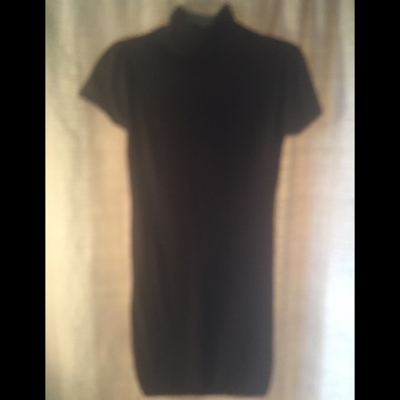 Short sleeve top or can be dress, turtle neck. - Picture 1 of 4
